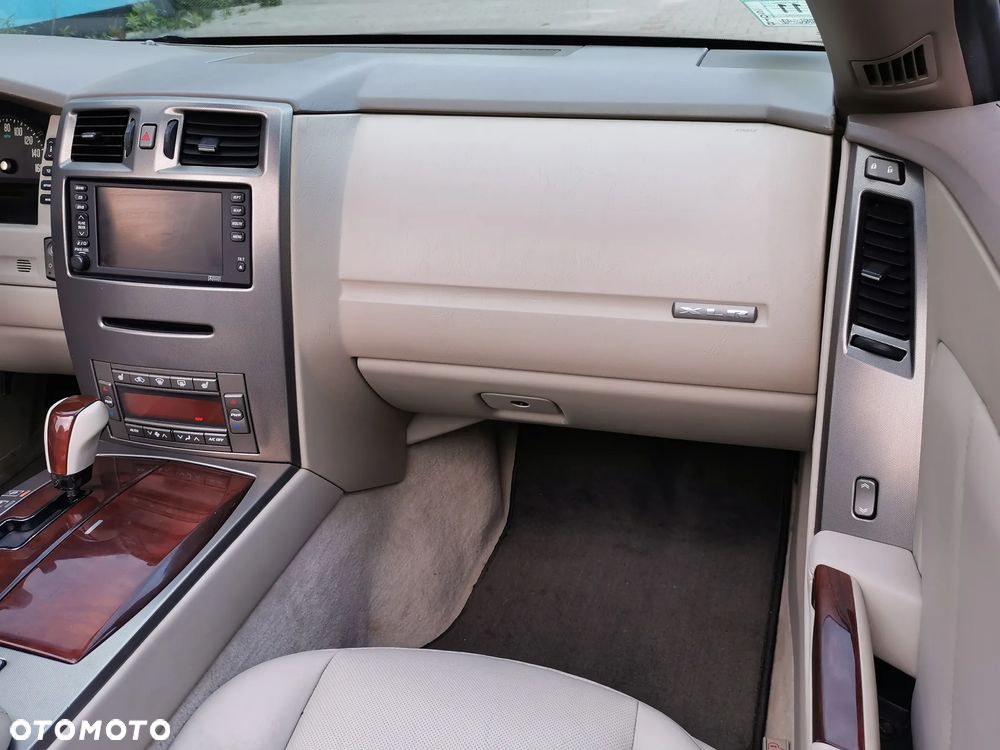 Cadillac XLR 4.6 V8 - 6