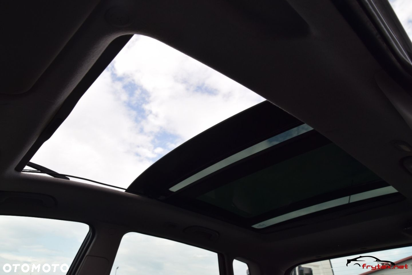 Kia Venga - 32
