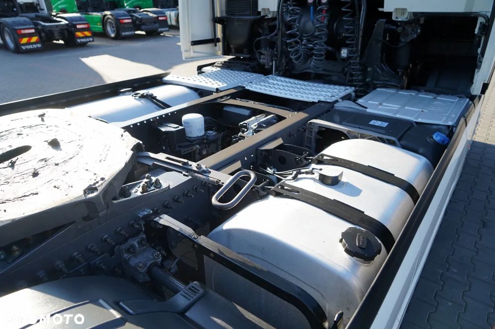 Volvo FH 500 / KLIMATYZACJA POSTOJOWA / I-SHIFT / ALUFELGI / EURO 6 - 17