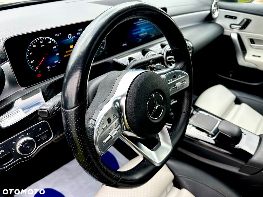 Mercedes-Benz CLA 250 4-Matic AMG Line 7G-DCT - 16