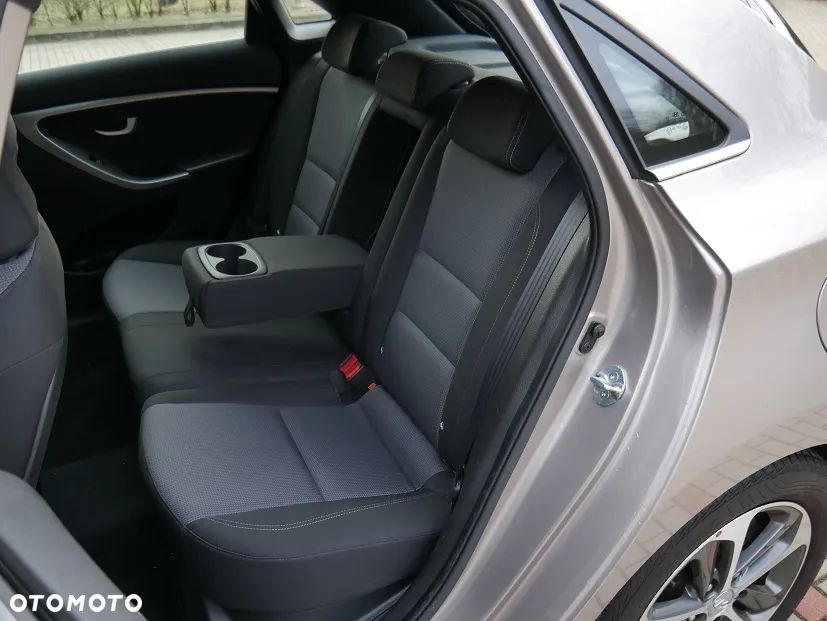 Hyundai i30 1.4 Premium - 27