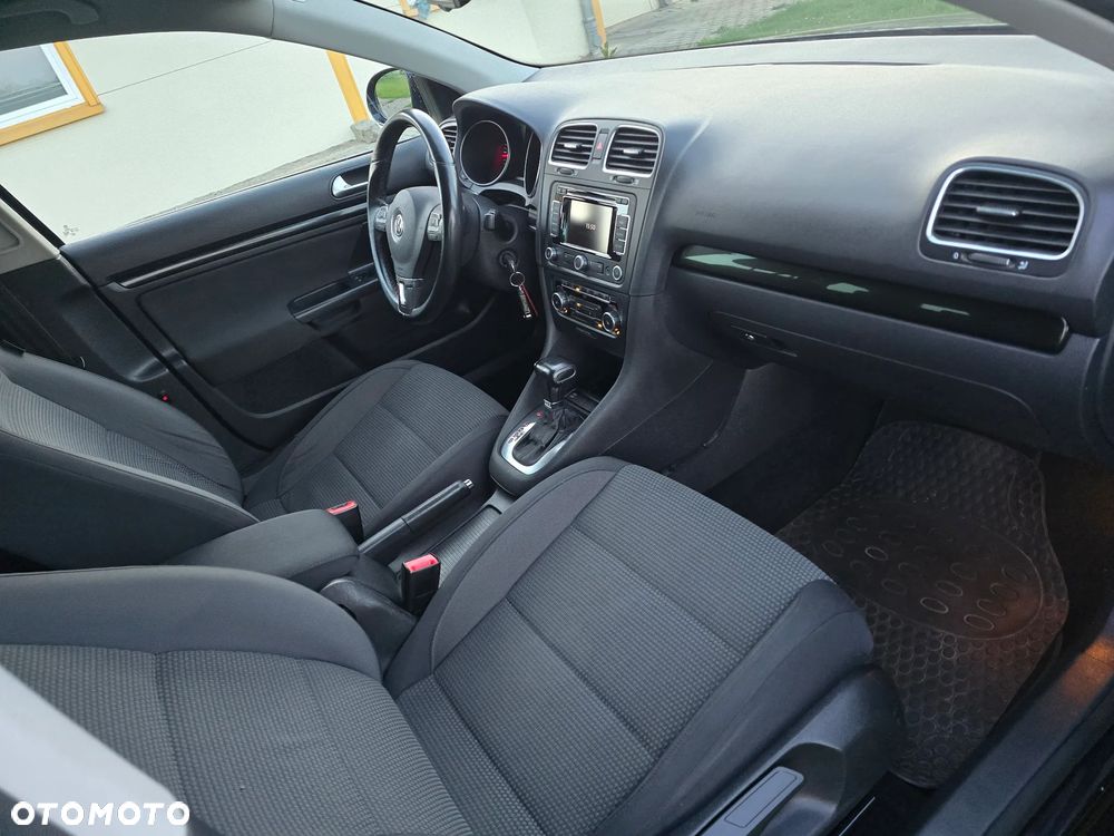 Volkswagen Golf 2.0 TDI DPF BlueMotion Technology DSG Comfortline - 8