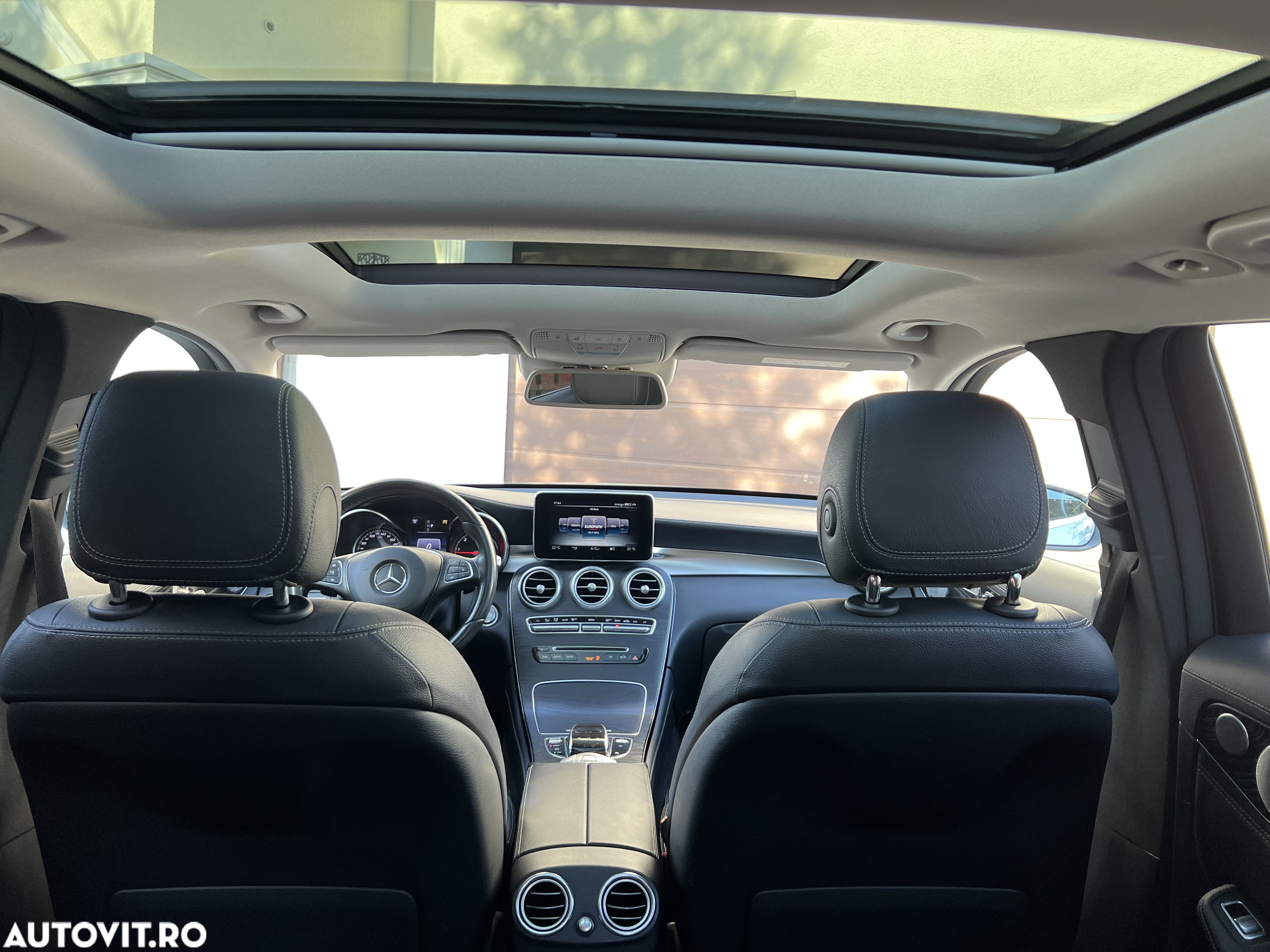 Mercedes-Benz GLC 250 d 4Matic 9G-TRONIC AMG Line - 13