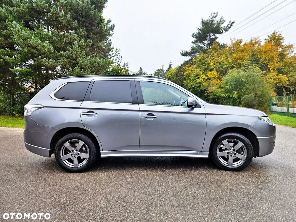 Mitsubishi Outlander 2.0 2WD Diamant Edition - 6