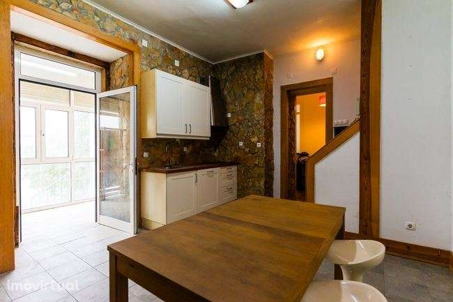 Apartamento T2 na Graça, com logradouro privativo - Grande imagem: 5/30