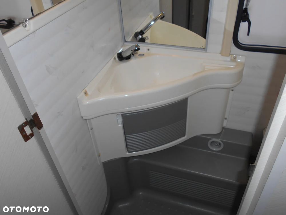 Burstner HOLIDAY 440 - 9