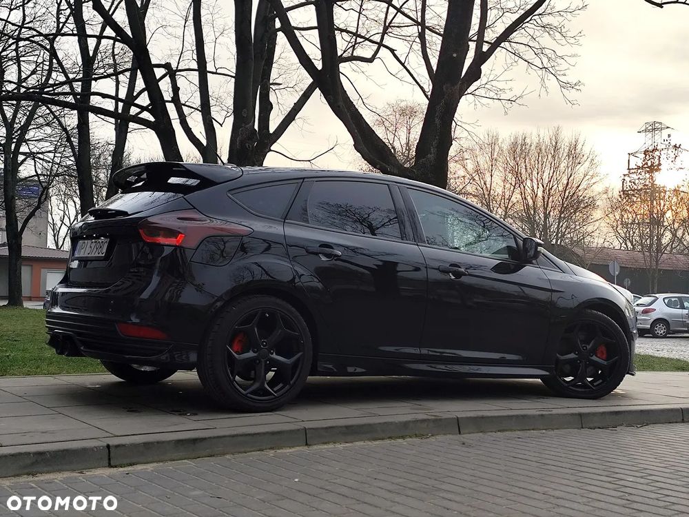 Ford Focus 2.0 EcoBoost ST - 14