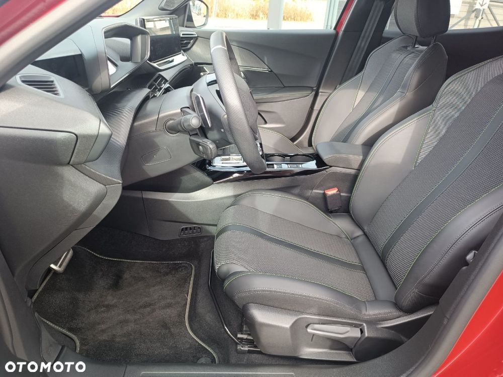 Peugeot 2008 - 13