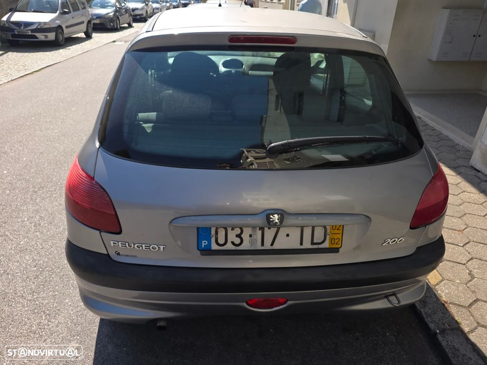 Peugeot 206 1.1 Color Line - 3