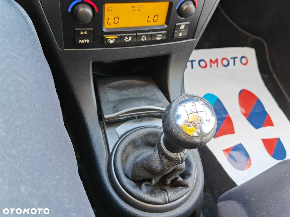 Citroën C4 1.6 HDi FAP Confort - 38