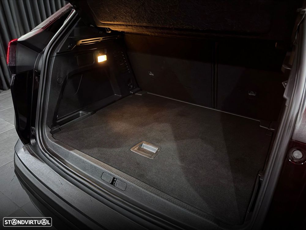 Peugeot 3008 1.5 BlueHDi Allure EAT8 - 36