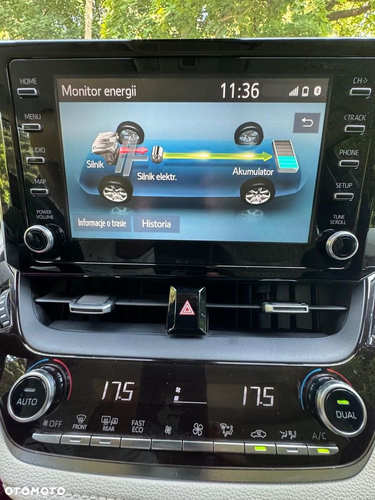 Toyota Corolla 1.8 Hybrid Comfort - 29