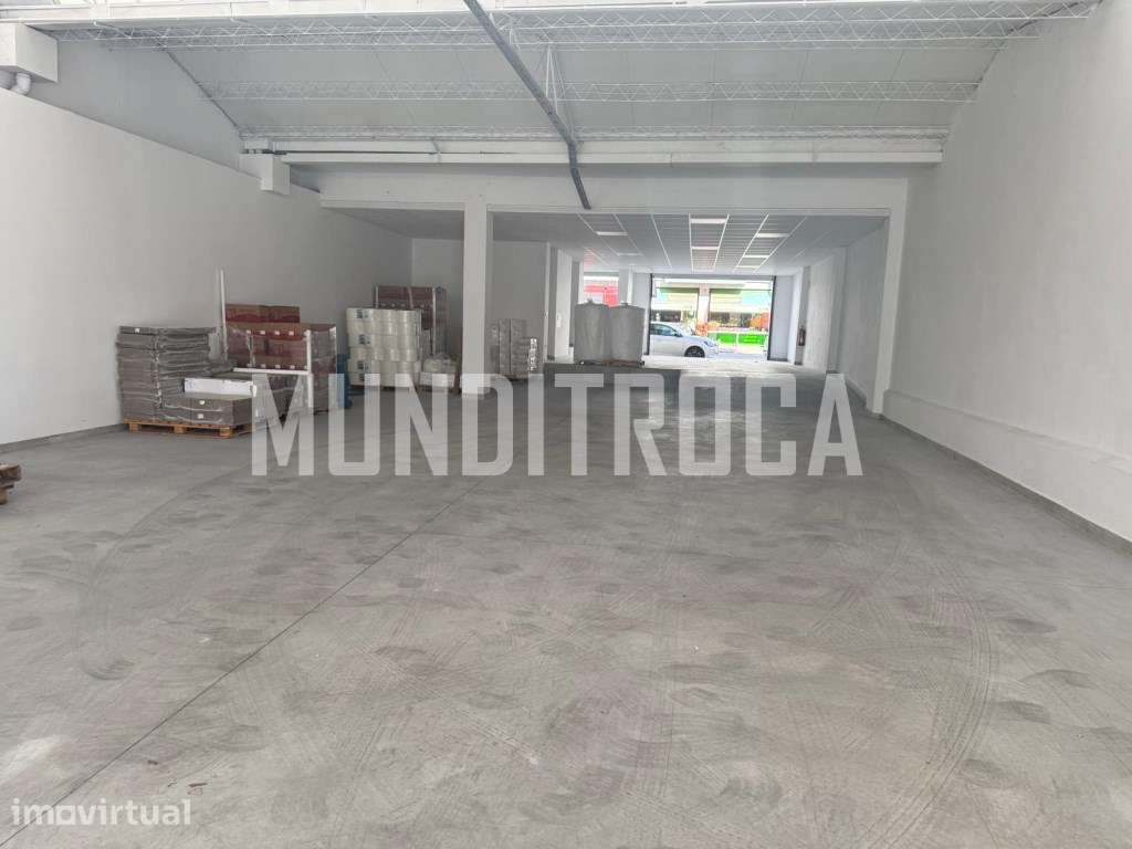 Armazém com 343m2 Fujacal - Grande imagem: 3/7