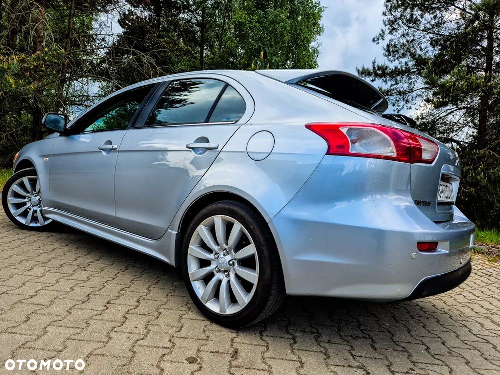 Mitsubishi Lancer 1.8 Intense - 9