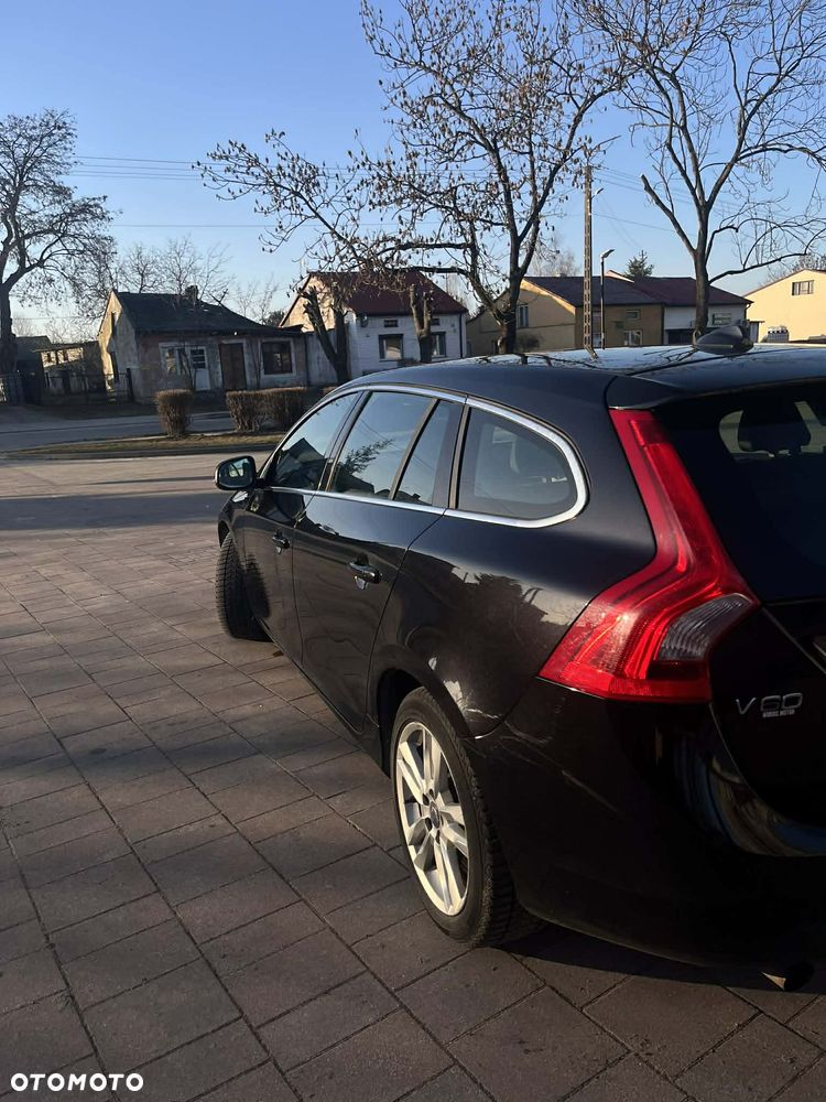 Volvo V60 D4 Edition Pro - 11