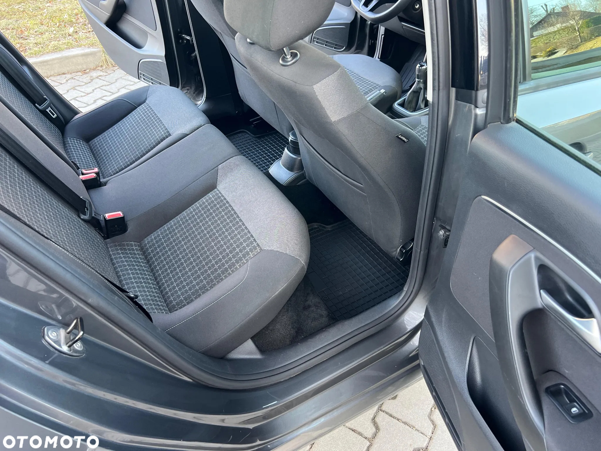 Volkswagen Polo 1.4 TDI (Blue Motion Technology) Comfortline - 11