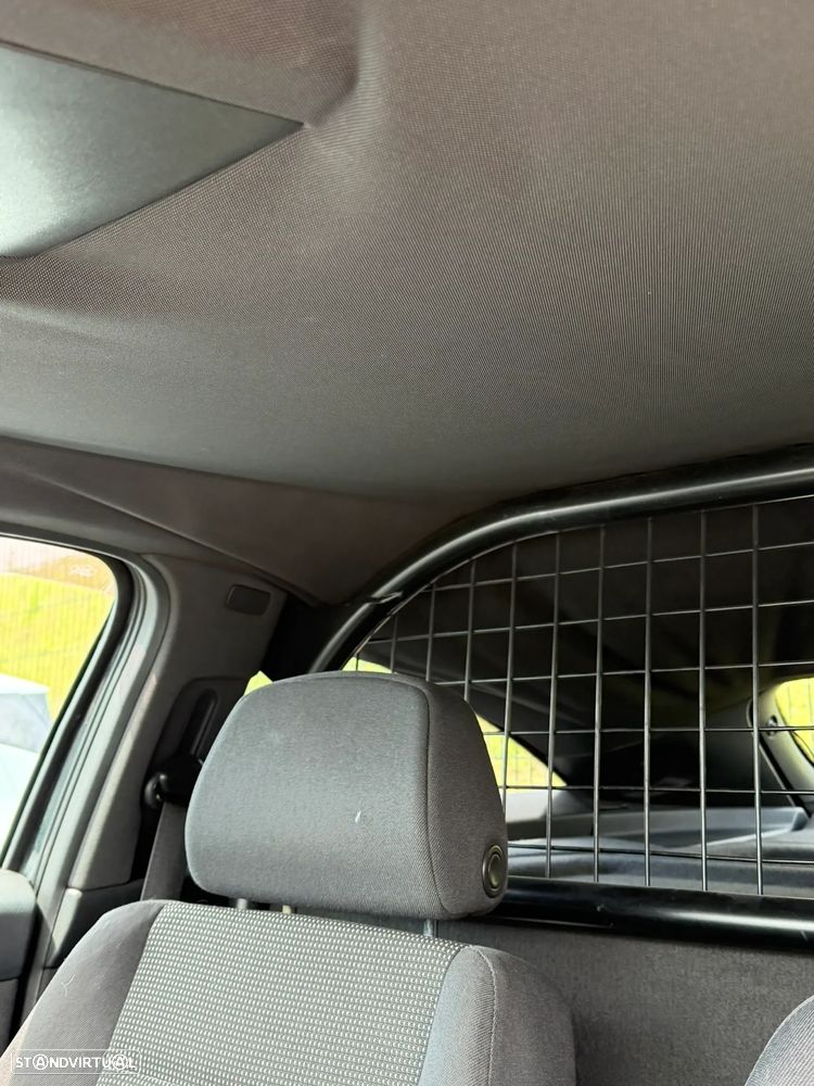 Opel Astra GTC 1.9 CDTI - 10