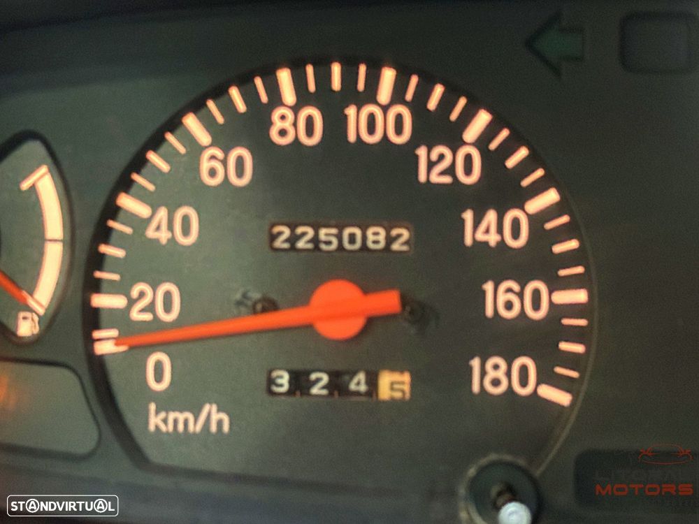 Mitsubishi L200 2.5 TD CD Strakar AC - 24