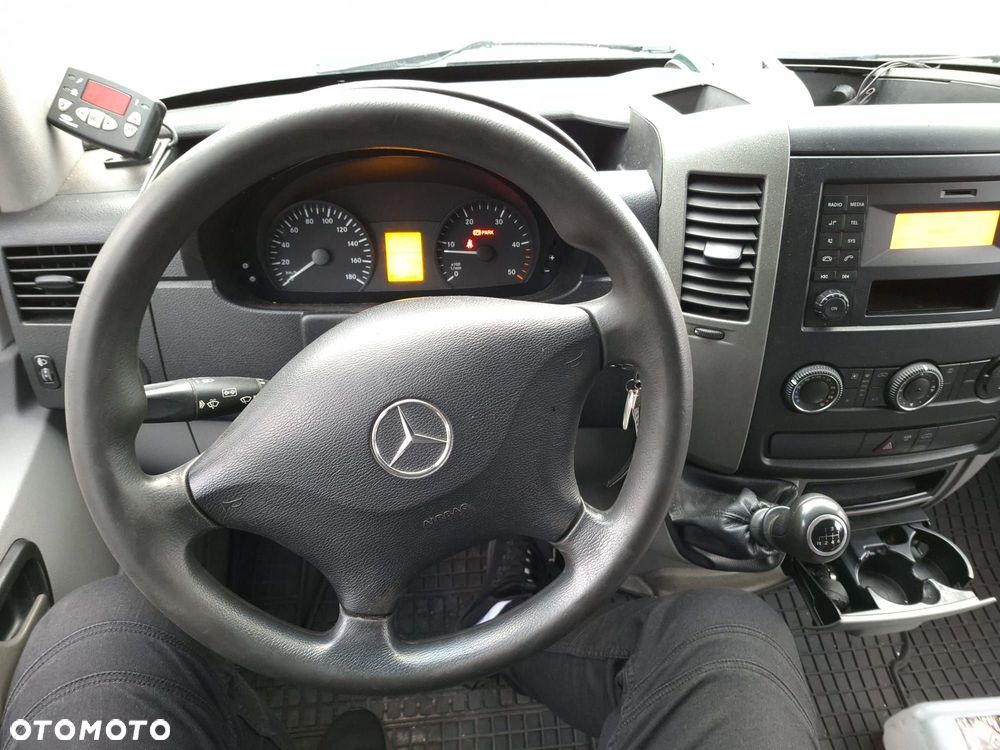 Mercedes-Benz Sprinter 906 - 5