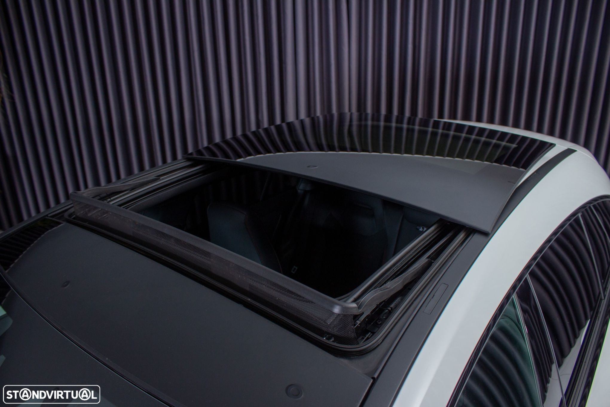 Mercedes-Benz CLA 250 e Shooting Brake AMG Line - 3