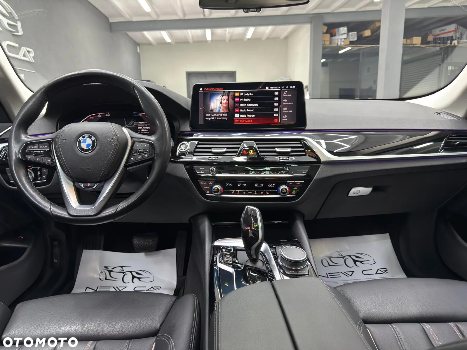 BMW Seria 5 520d Luxury Line sport - 14