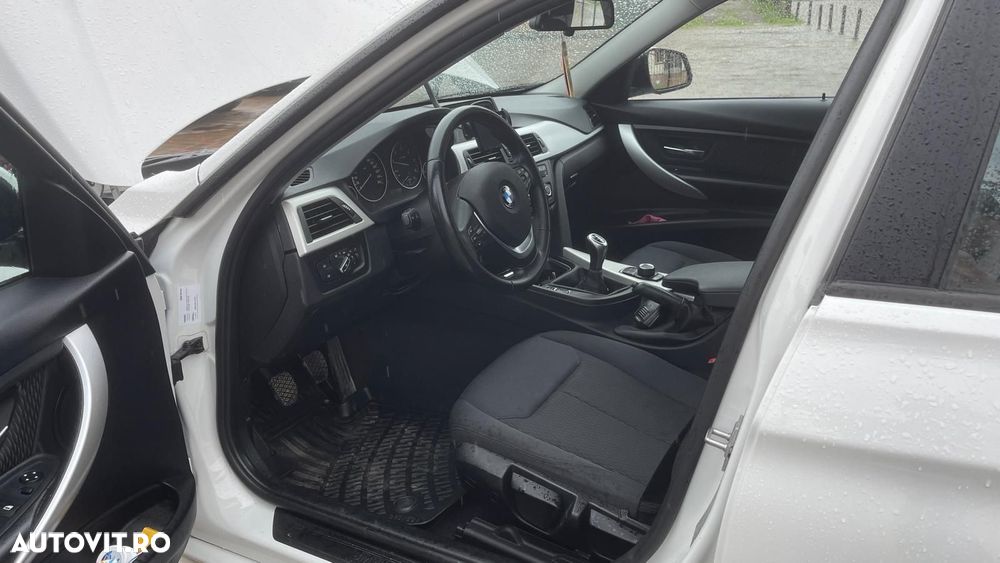 BMW Seria 3 316d - 11