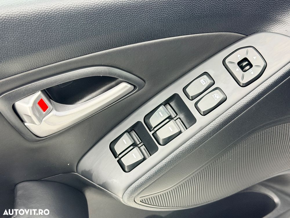 Hyundai ix35 1.7 CRDI 2WD Comfort - 11