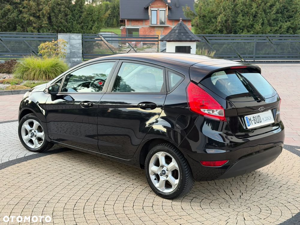Ford Fiesta - 6