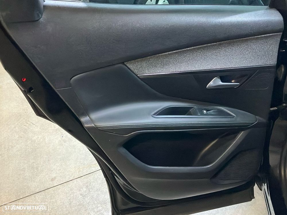 Peugeot 3008 1.5 BlueHDi Allure EAT8 - 20