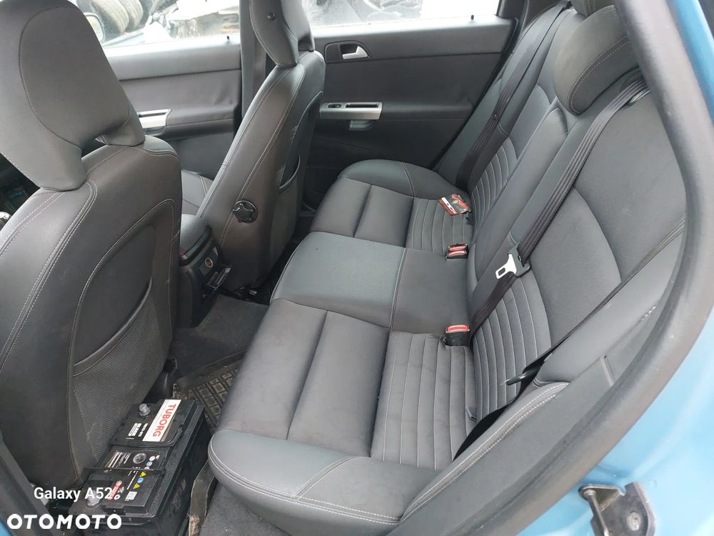 Zderzak VOLVO V50 2,0D 05R. maska,drzwi,lampy,klapa.... - 8