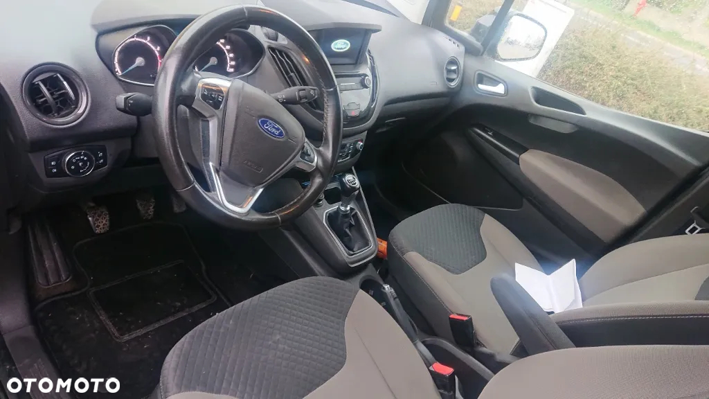 Ford Tourneo Courier 1.0 EcoBoost Titanium - 8