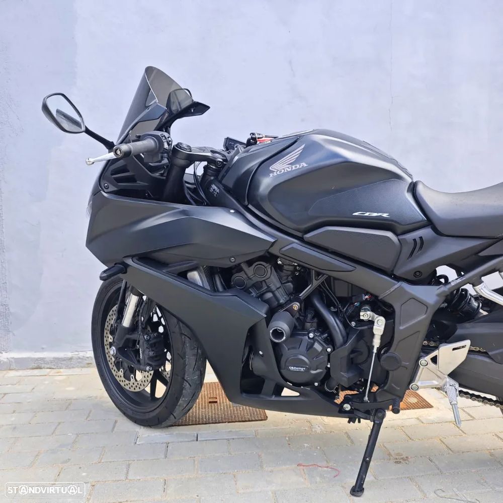 Honda CBR 650R - 20