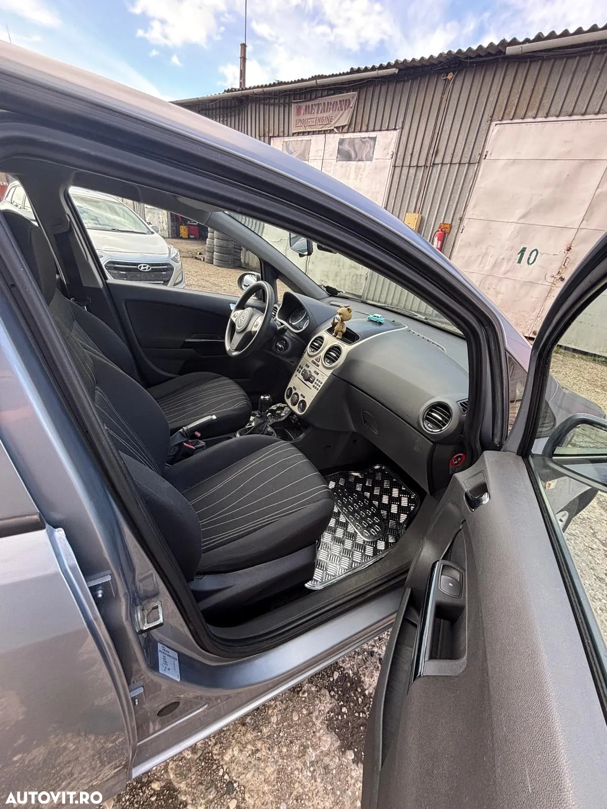 Opel Corsa - 12