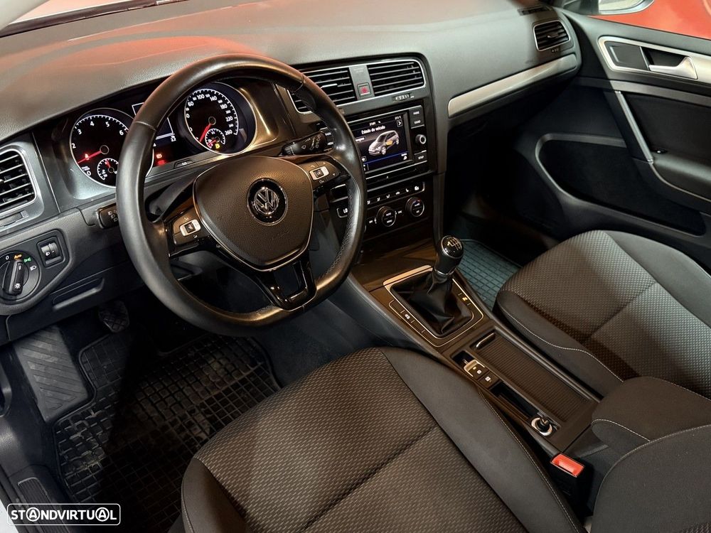 VW Golf 1.0 TSI Confortline - 6