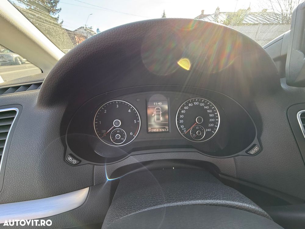 Volkswagen Sharan - 11