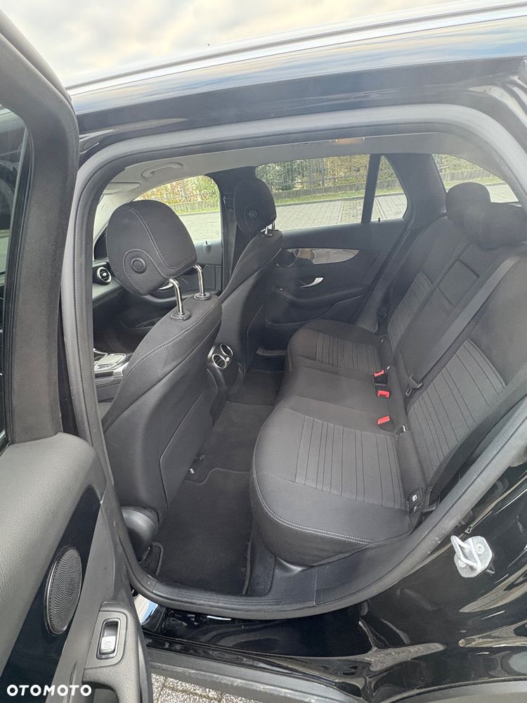 Mercedes-Benz GLC 200 - 10