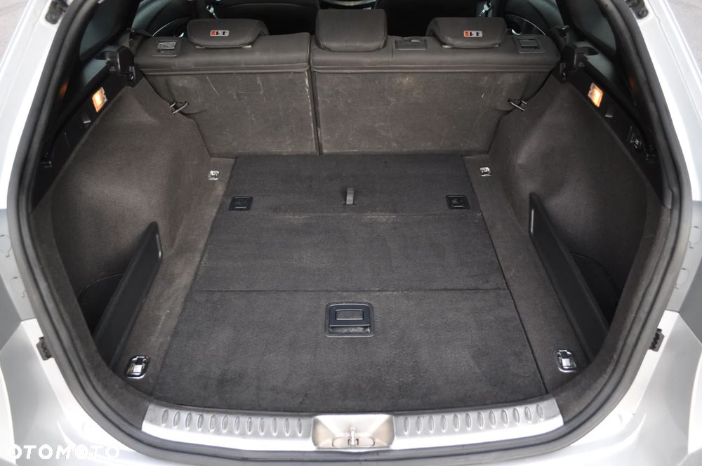 Hyundai i40 1.7 CRDi Premium - 40