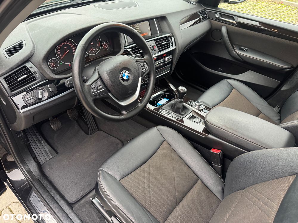 BMW X3 sDrive18d xLine - 30