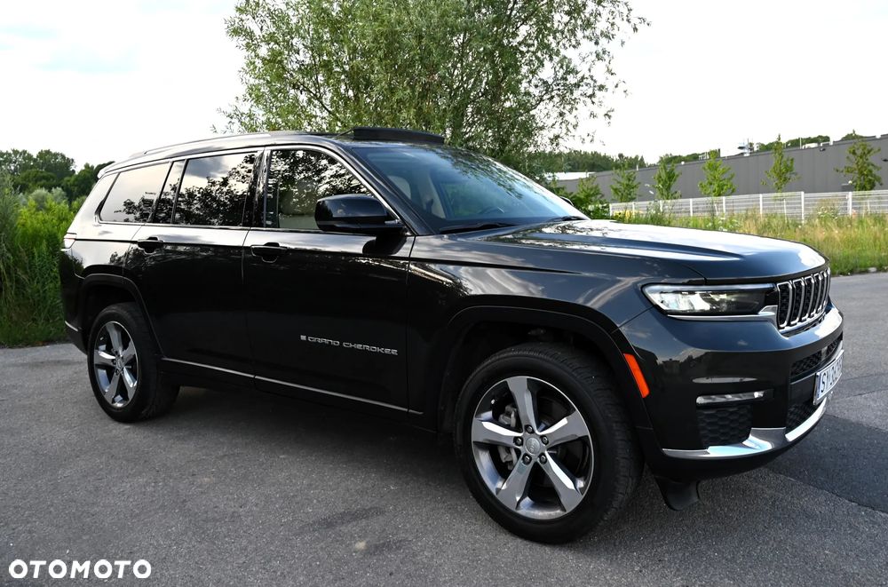 Jeep Grand Cherokee - 13
