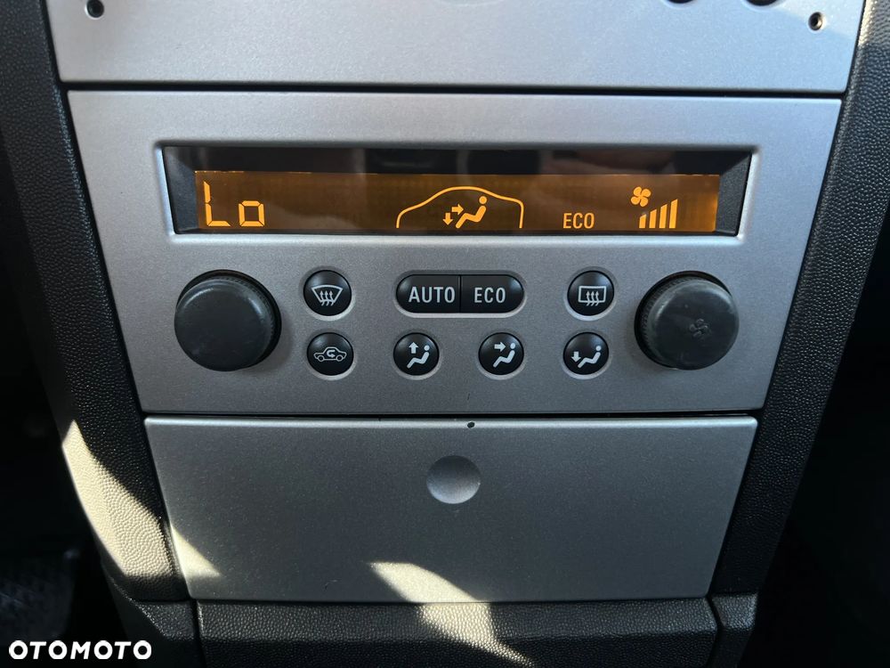 Opel Meriva - 21