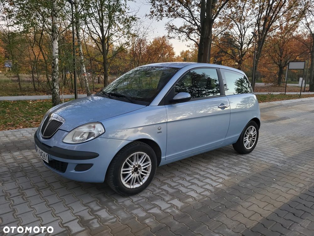 Lancia Ypsilon 2006 photo 2