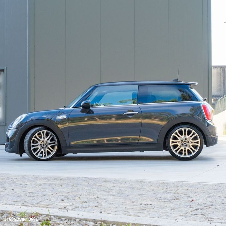 MINI 3 Portas Cooper SD - 18