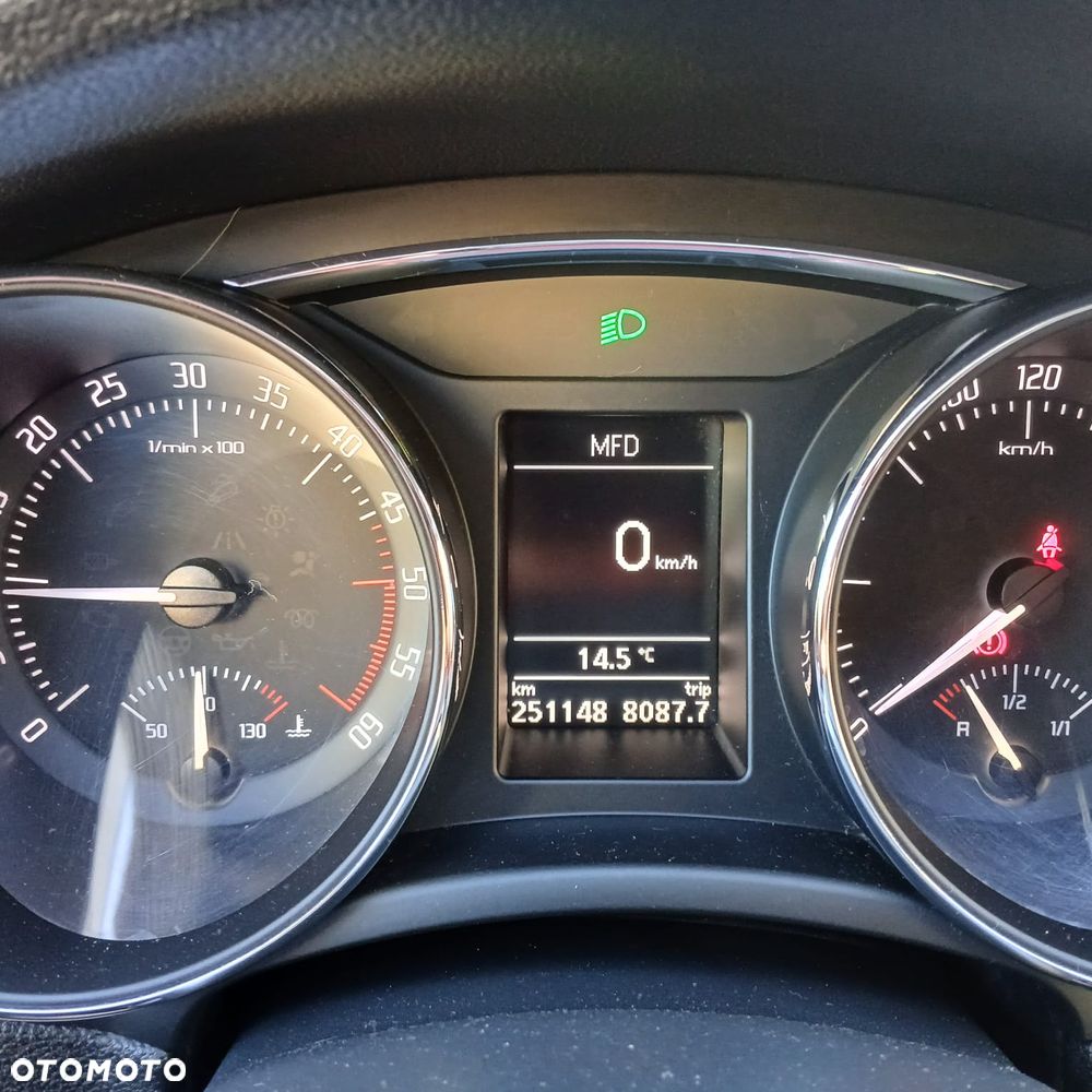 Skoda Superb 2.0 TDI Elegance - 11