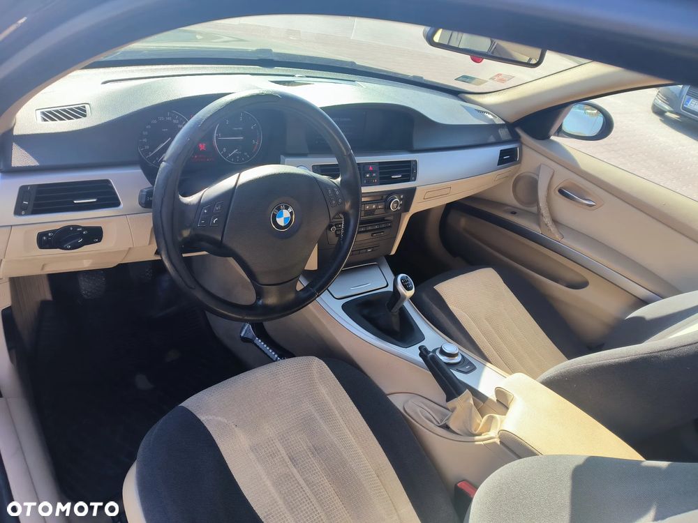 BMW Seria 3 318d DPF - 9