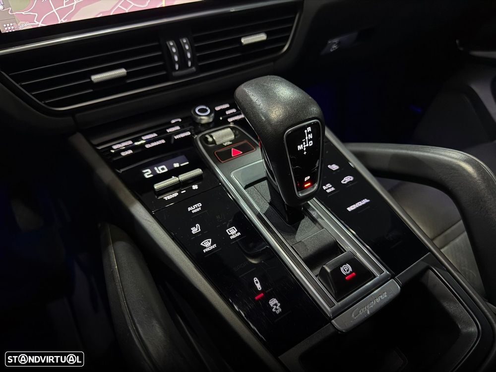 Porsche Cayenne Coupé E-Hybrid - 37