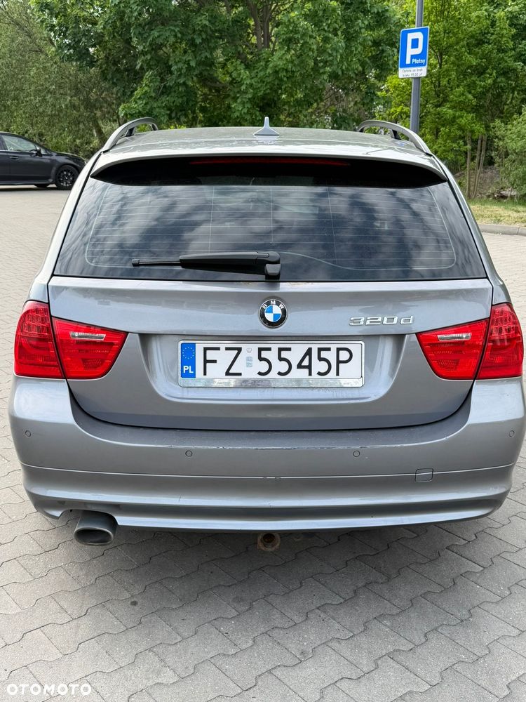BMW Seria 3 320d xDrive DPF Edition Fleet - 16