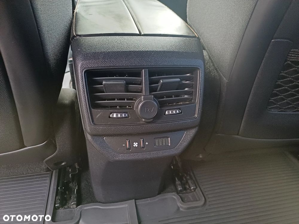 Peugeot 5008 - 17
