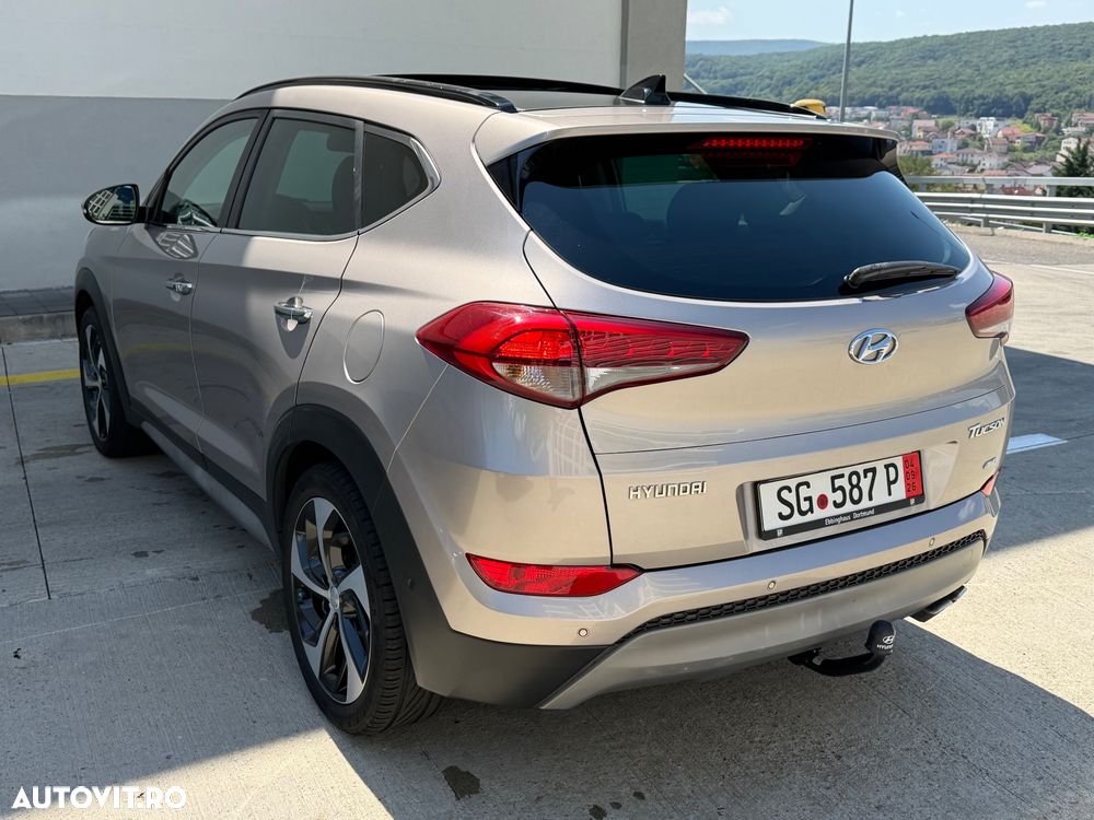 Hyundai Tucson 2.0 CRDI 4WD 8AT Premium - 2