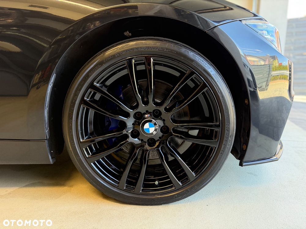 BMW Seria 3 330i xDrive Edition M Sport Shadow - 11