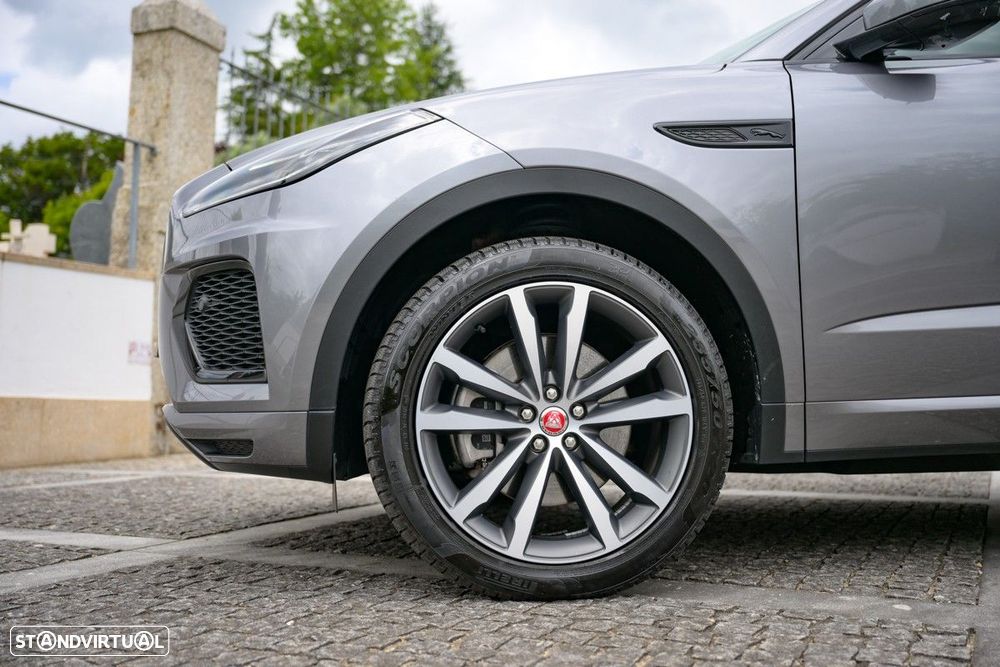 Jaguar E-Pace — fotografia 9